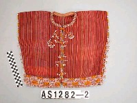 藏品(男子珠飾無袖短衣)的圖片